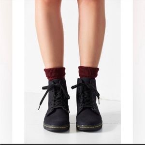 Dr. Martens shoreditch black canvas shoes - size 6